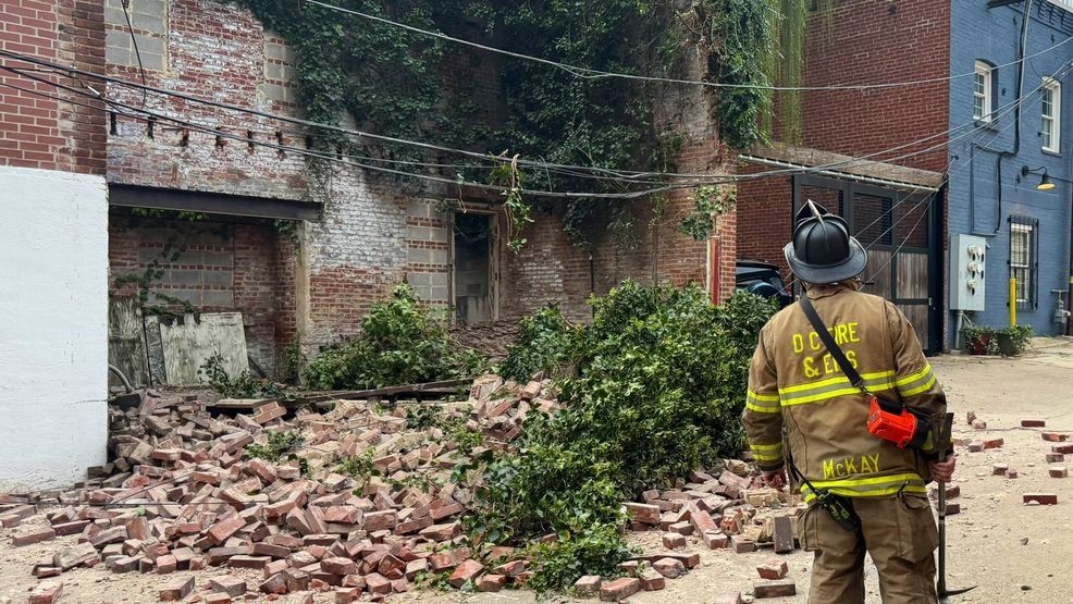 No injuries reported after building collapses into alleyway in Northwest: DC Fire & EMS